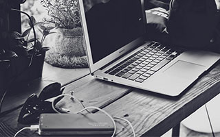 开云体育-IG险胜G2，CoreJJ团战一打五入围赛3:0