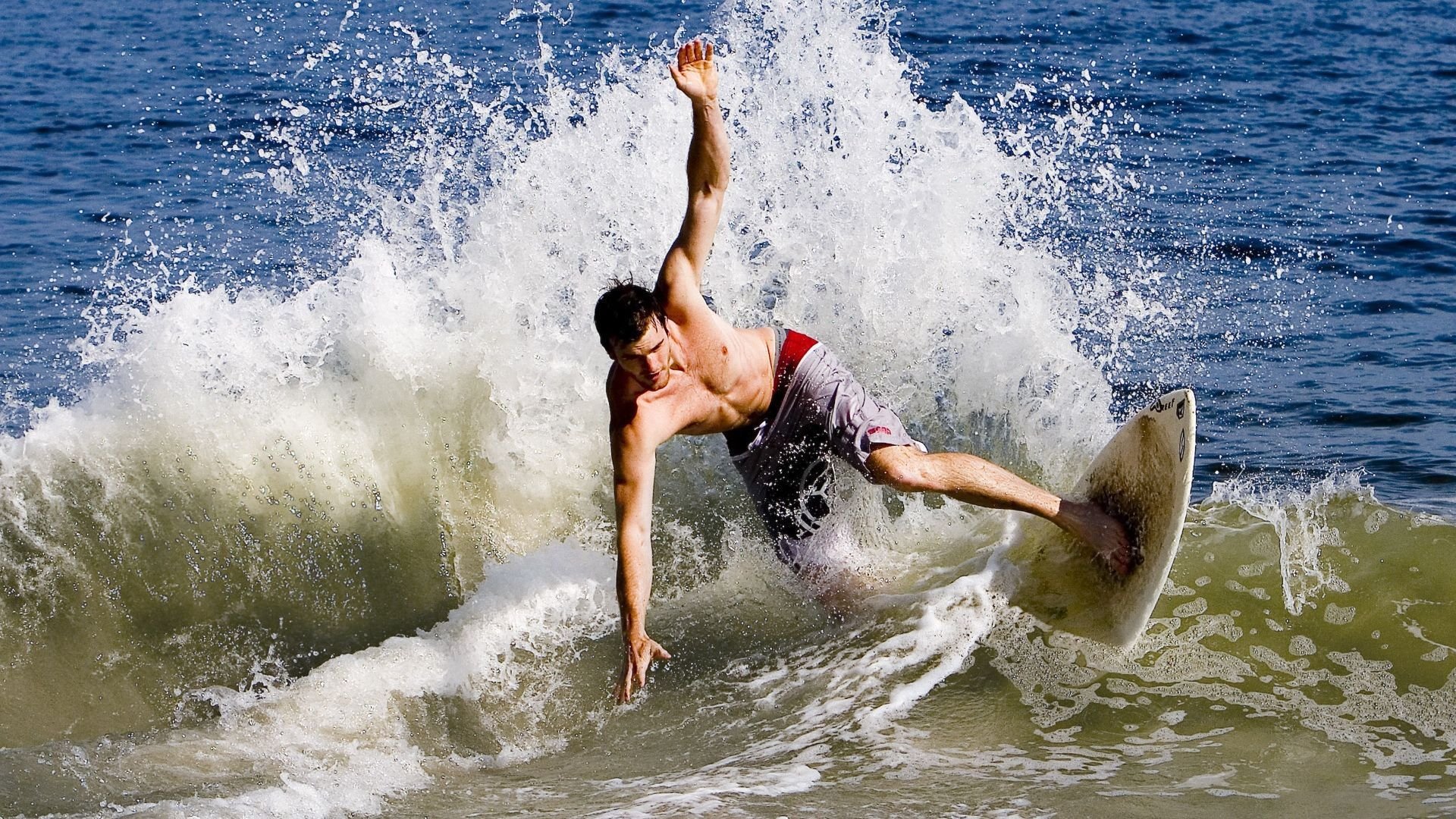 爆裂弧线改写战局！巴萨新核巴尔韦德剑指苍穹，塞内加尔铁壁难阻天才觉醒